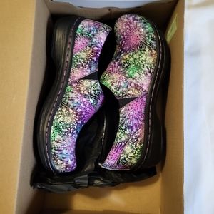 Klogs footware clogs size 6